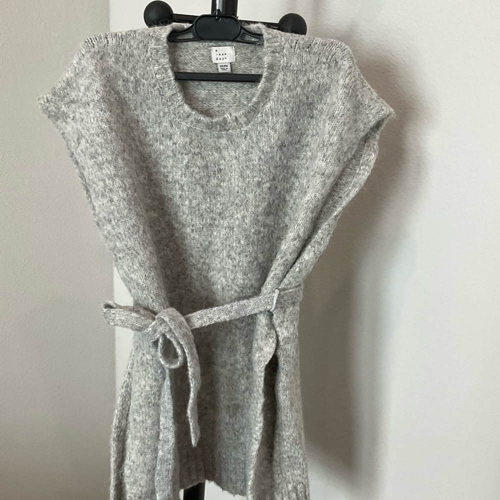 A New Day Light Gray Knit Top Vest